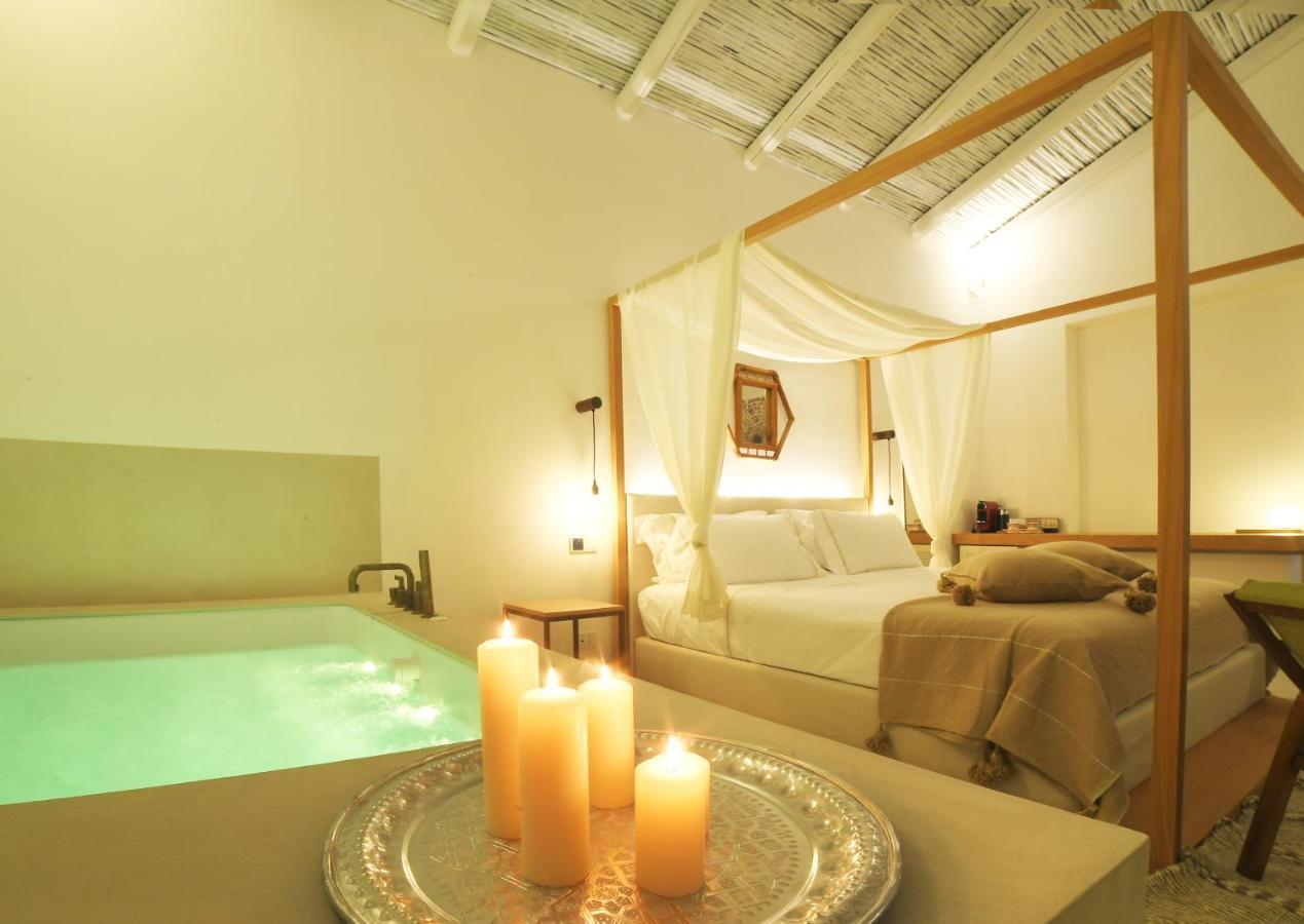 Masseria Corte Degli Aromi Palmariggi 外观 照片